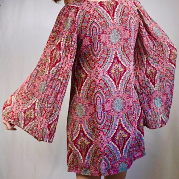 NWT FIRE Los Angeles Dress Womens XS Red Floral Boho Flare Sleeves Groovy $110 - Picture 2 of 7